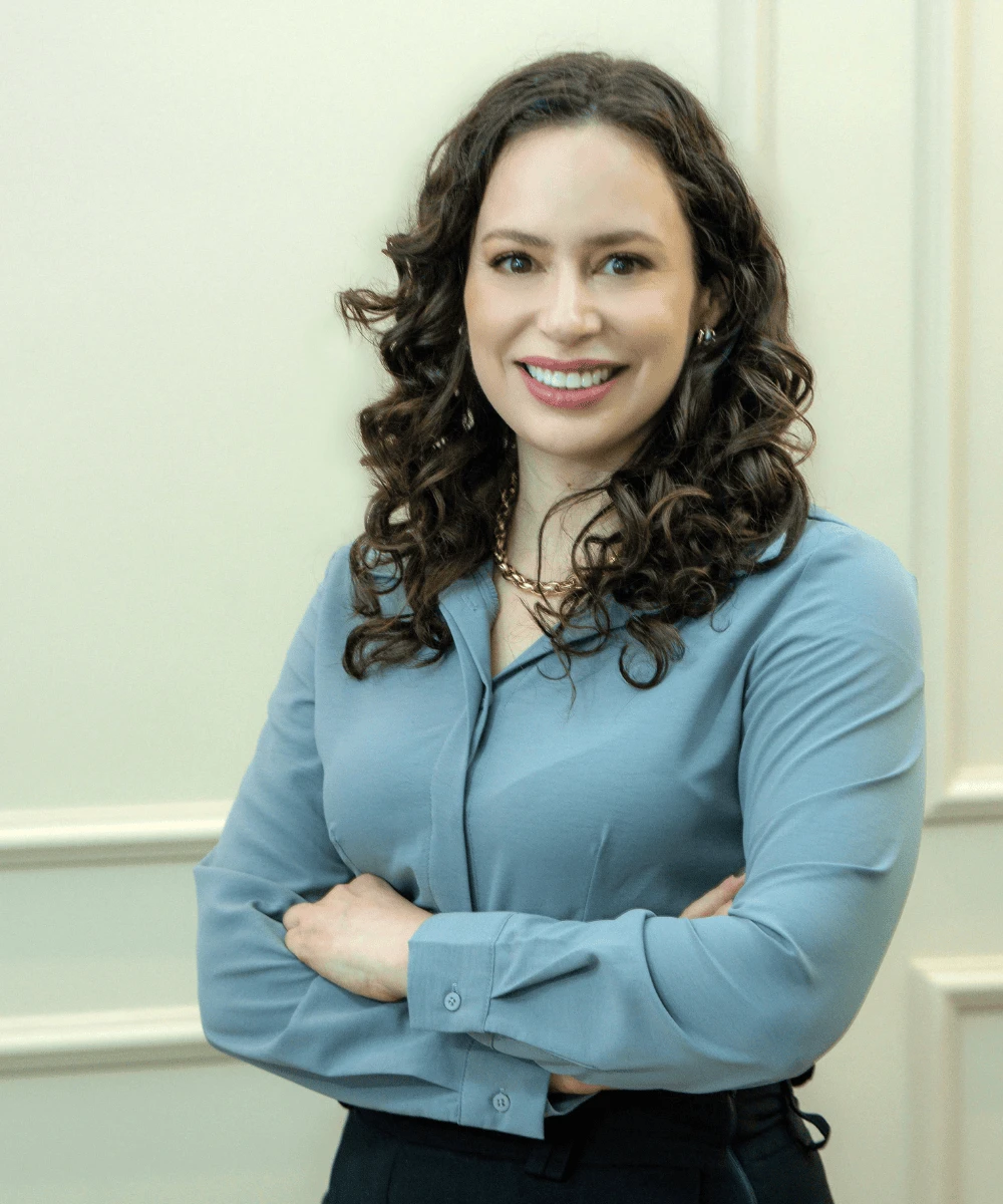 Dra. Kênia Chaves, médica otorrinolaringologista e otoneurologista da Clínica Labirinto